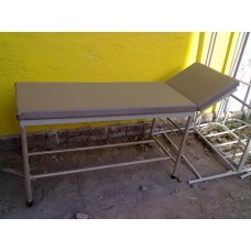 EXAMINATION / TREATMENT COUCH (Metal)